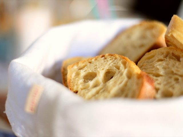 Boulangerie artisanale à Angers : obligations et commandes