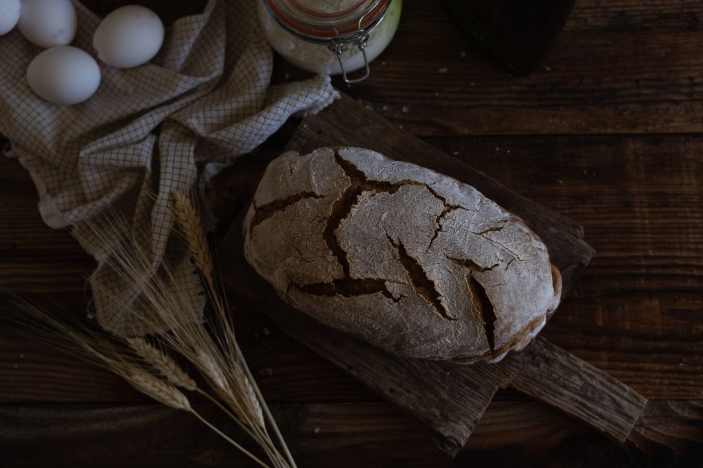 Comment éviter le gaspillage alimentaire avec une recette de pain perdu salé ?