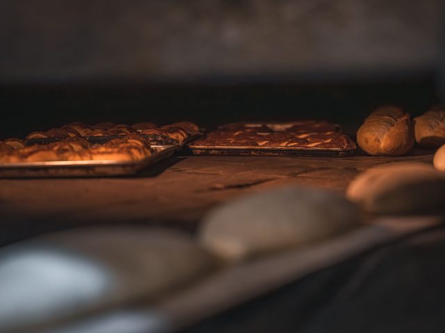 Préparer un Pain Hallah Traditionnel pour Vos Repas